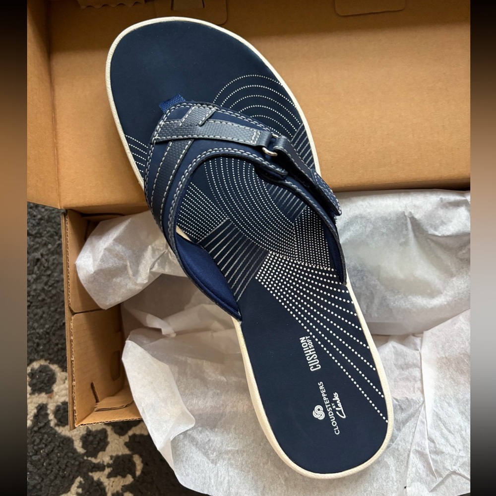 NWT Clarks Flip Flops - Navy